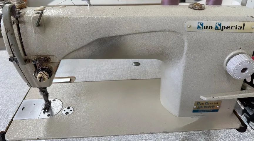 Máquina de costura reta industrial 1agulha, marca Sun Special - Foto 2