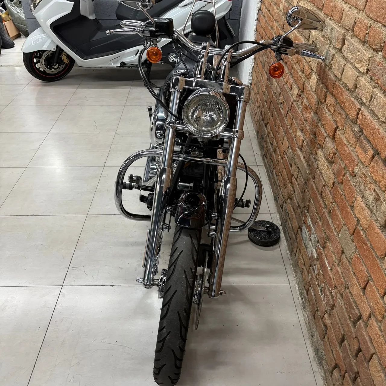 Harley-Davidson DEUCE - Foto 3