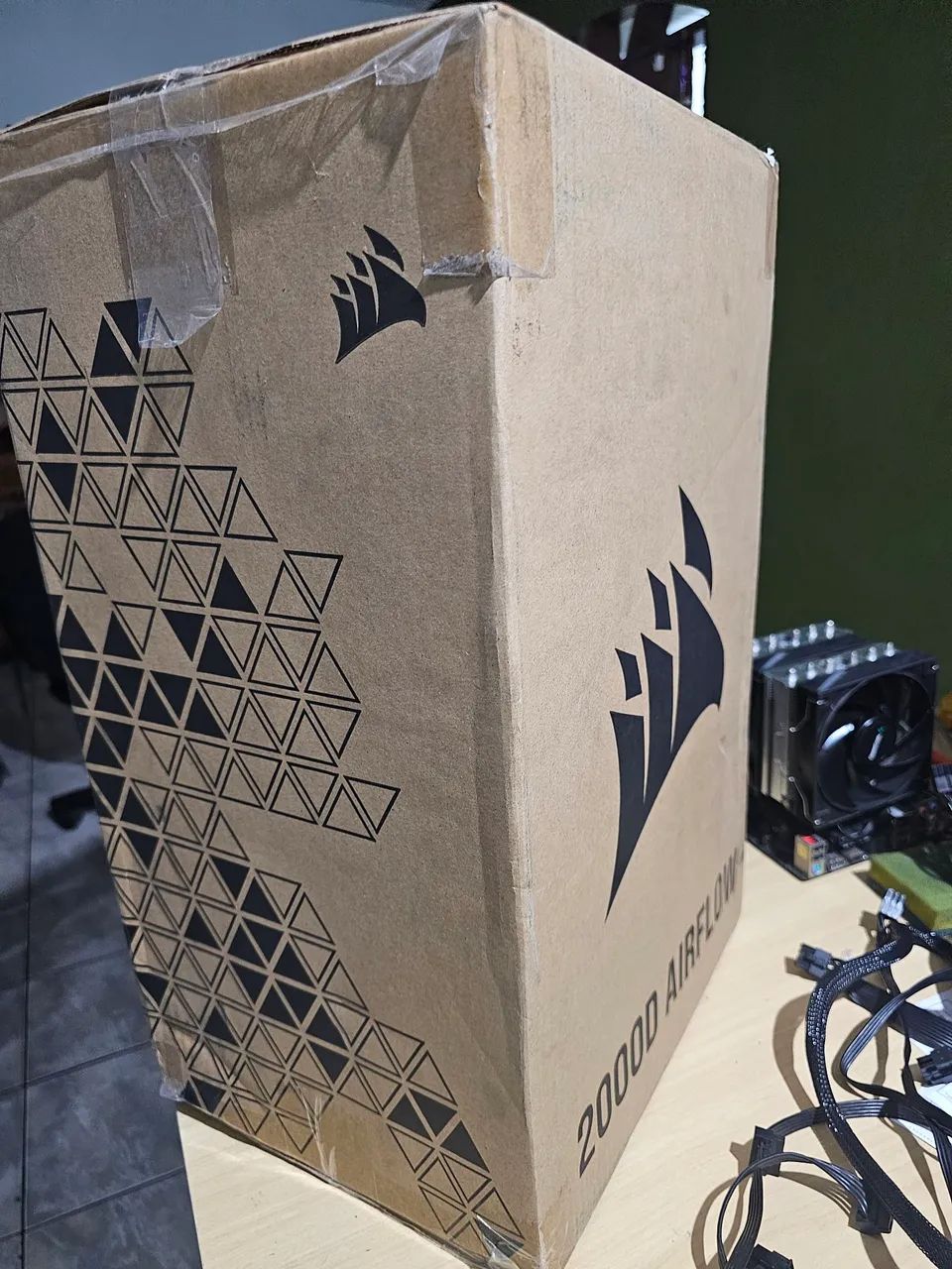Gabinete Corsair 2000D - Foto 2