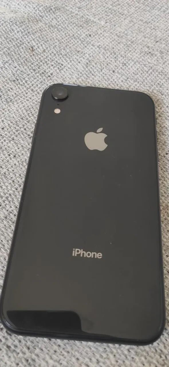 IPhone XR (pouco usado)