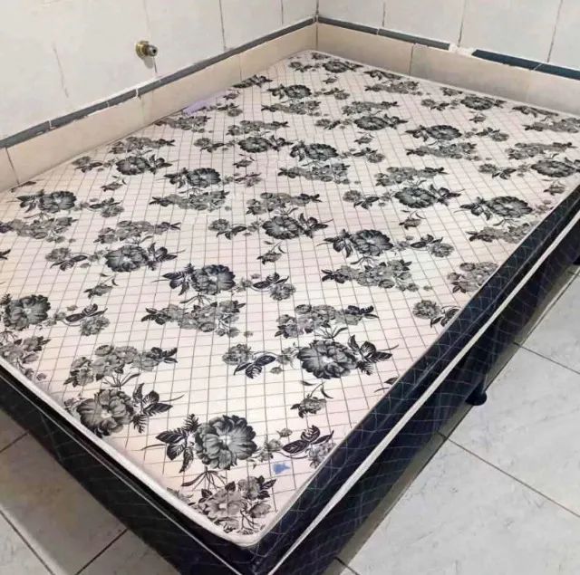 Cama box casal com molas 