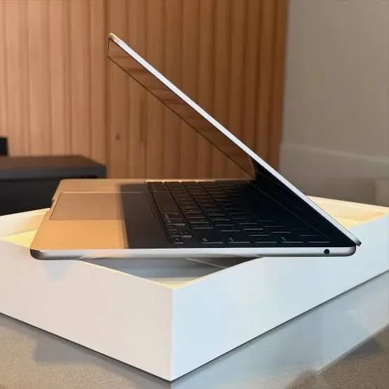 MacBook Air M2 256GB/8GB - Foto 2