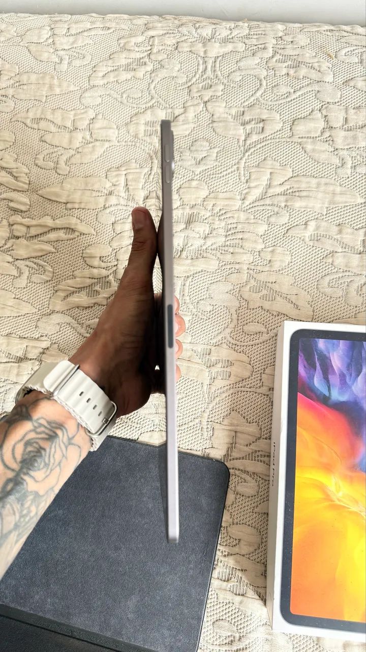 iPad Pro 11? 128gb impecável passo cartão  - Foto 5