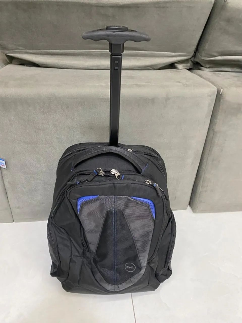 Mochila Dell Essential Rolling Backpack 15.6 Azul e Preta