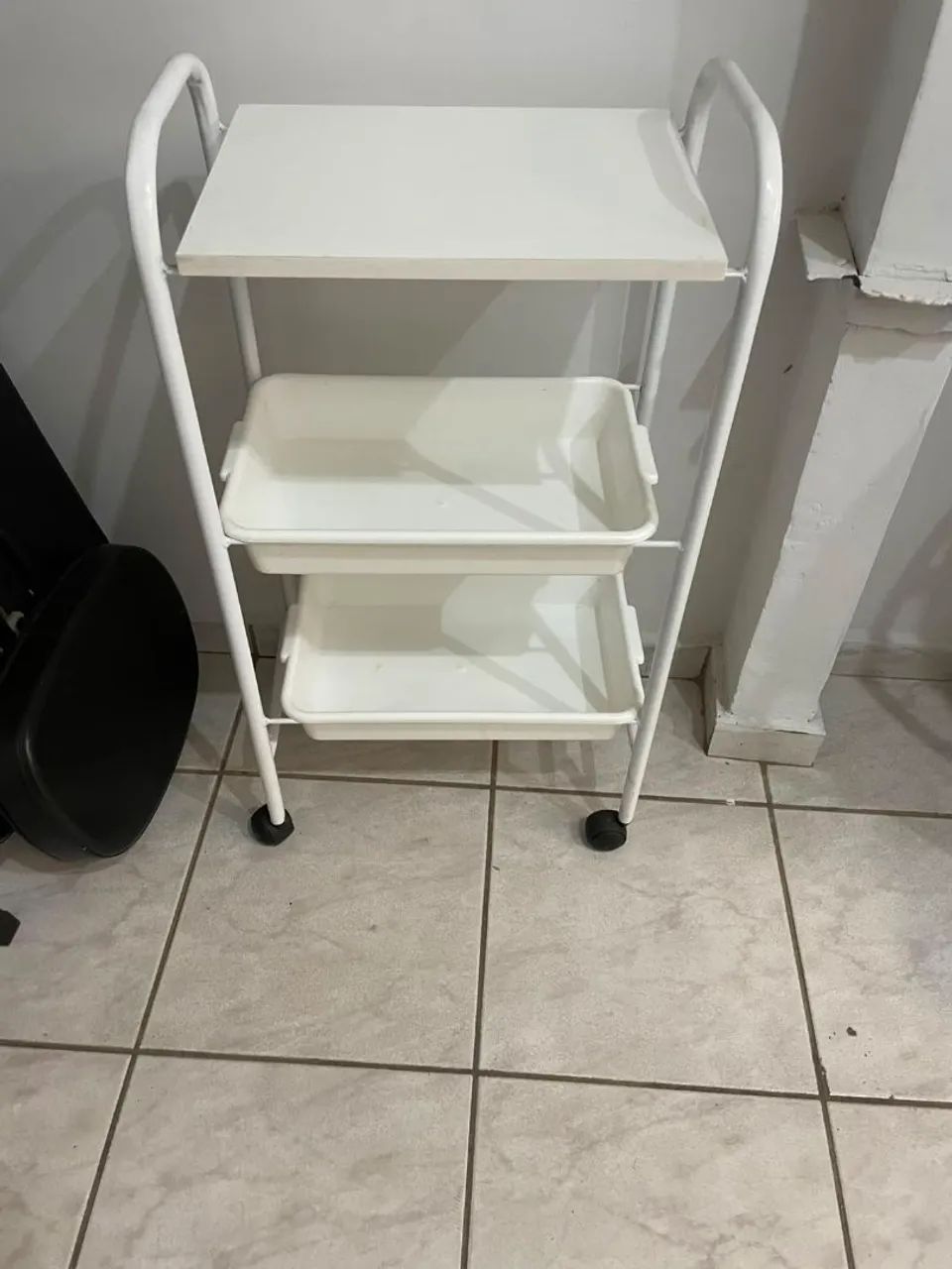 Mesinha de Apoio com Rodízios  - Foto 2