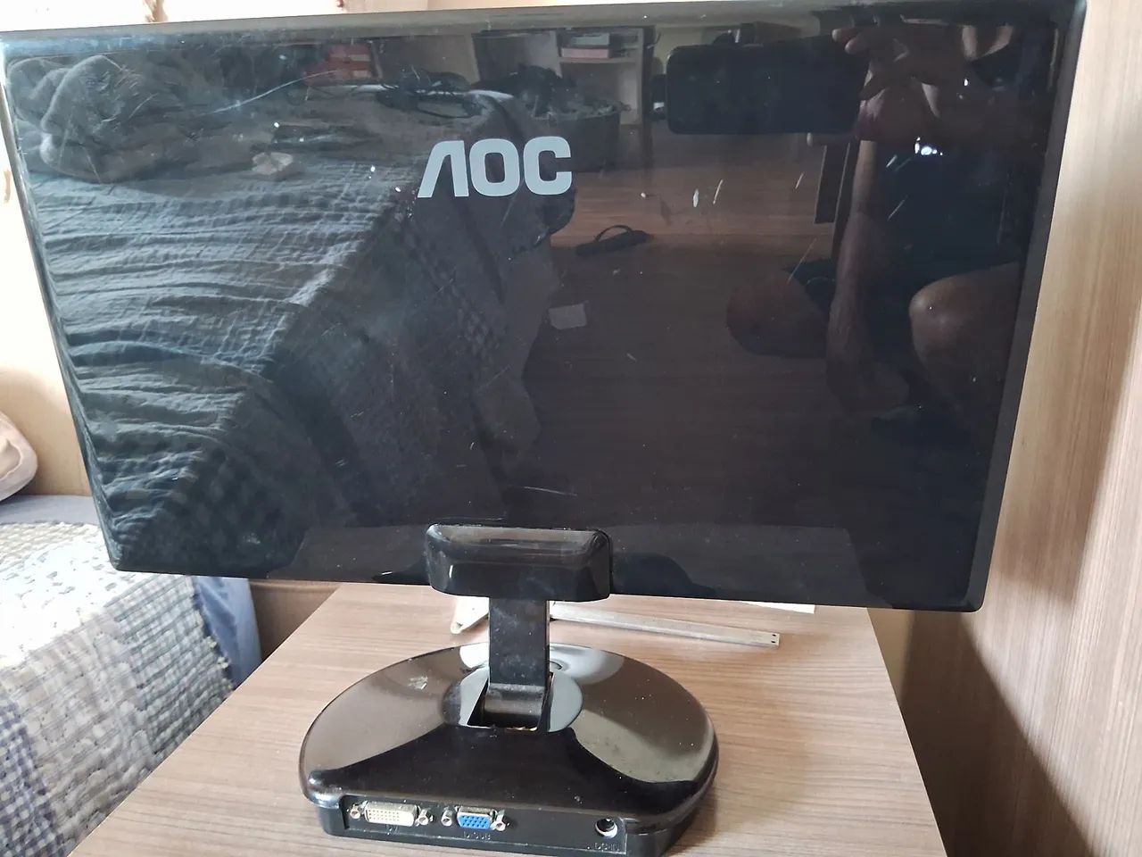 VENDA Monitor Pc Aoc 20 Polegadas E2043fk 1600x900 (Usado) - Foto 2