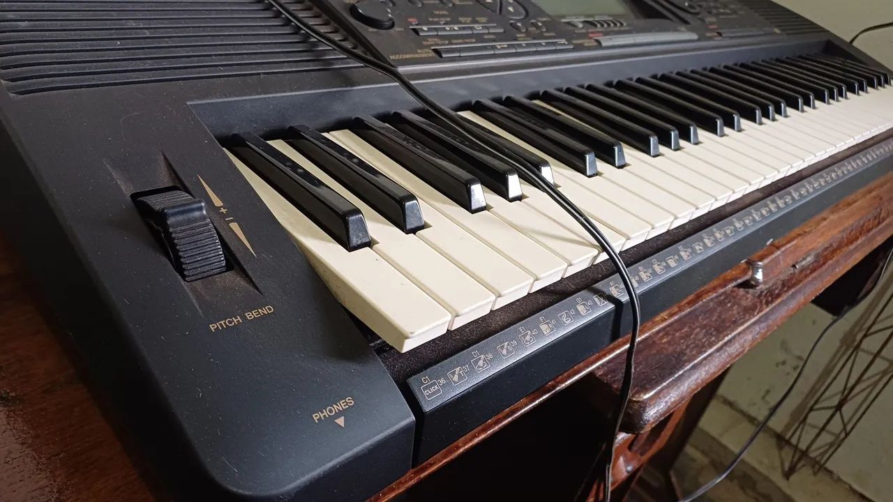 Teclado Yamaha PSR-520 - Excelente Estado (Com Sensibilidade