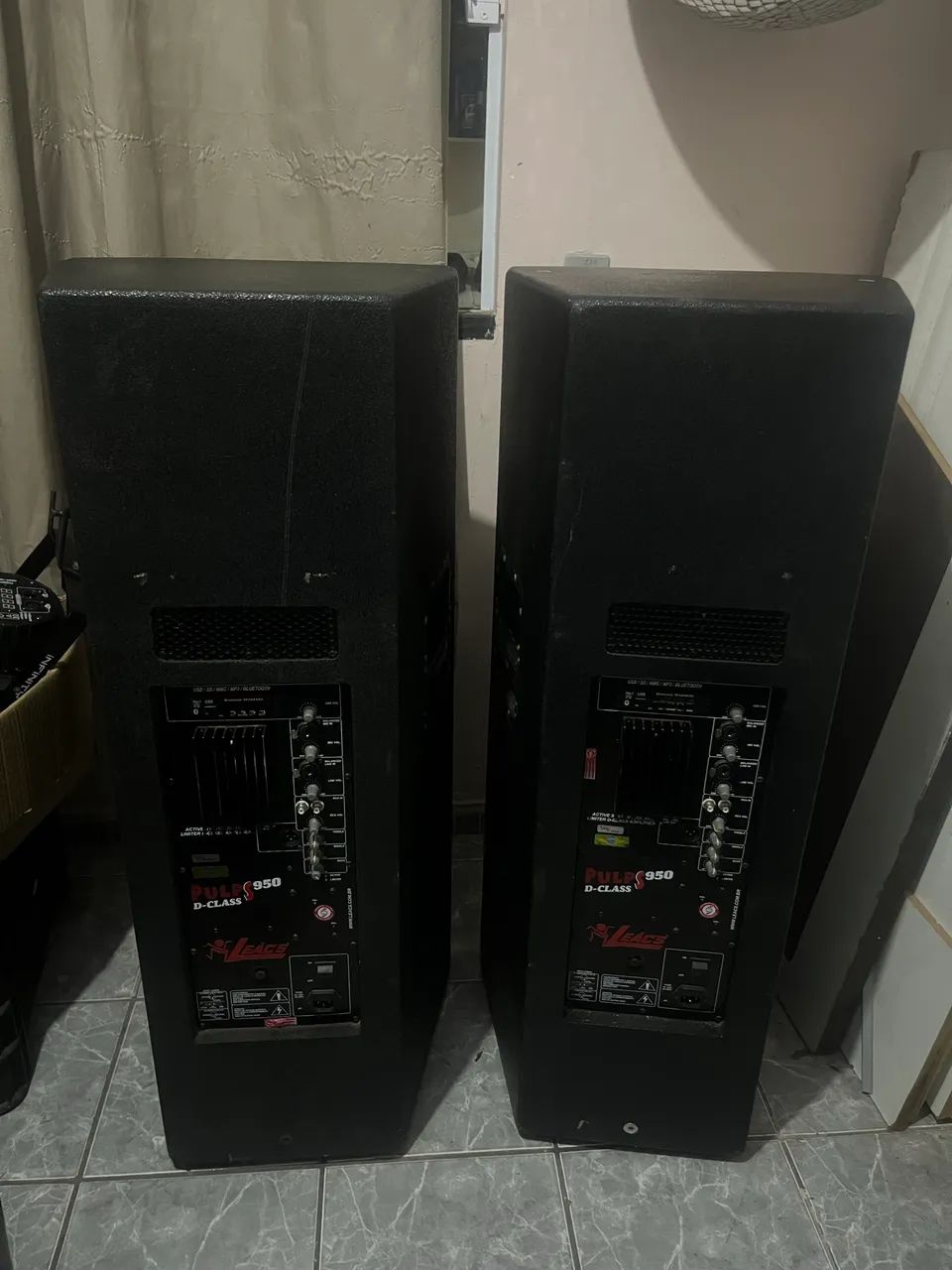 Caixas ativas Leacs Pulps 950 2x15ti - Foto 2