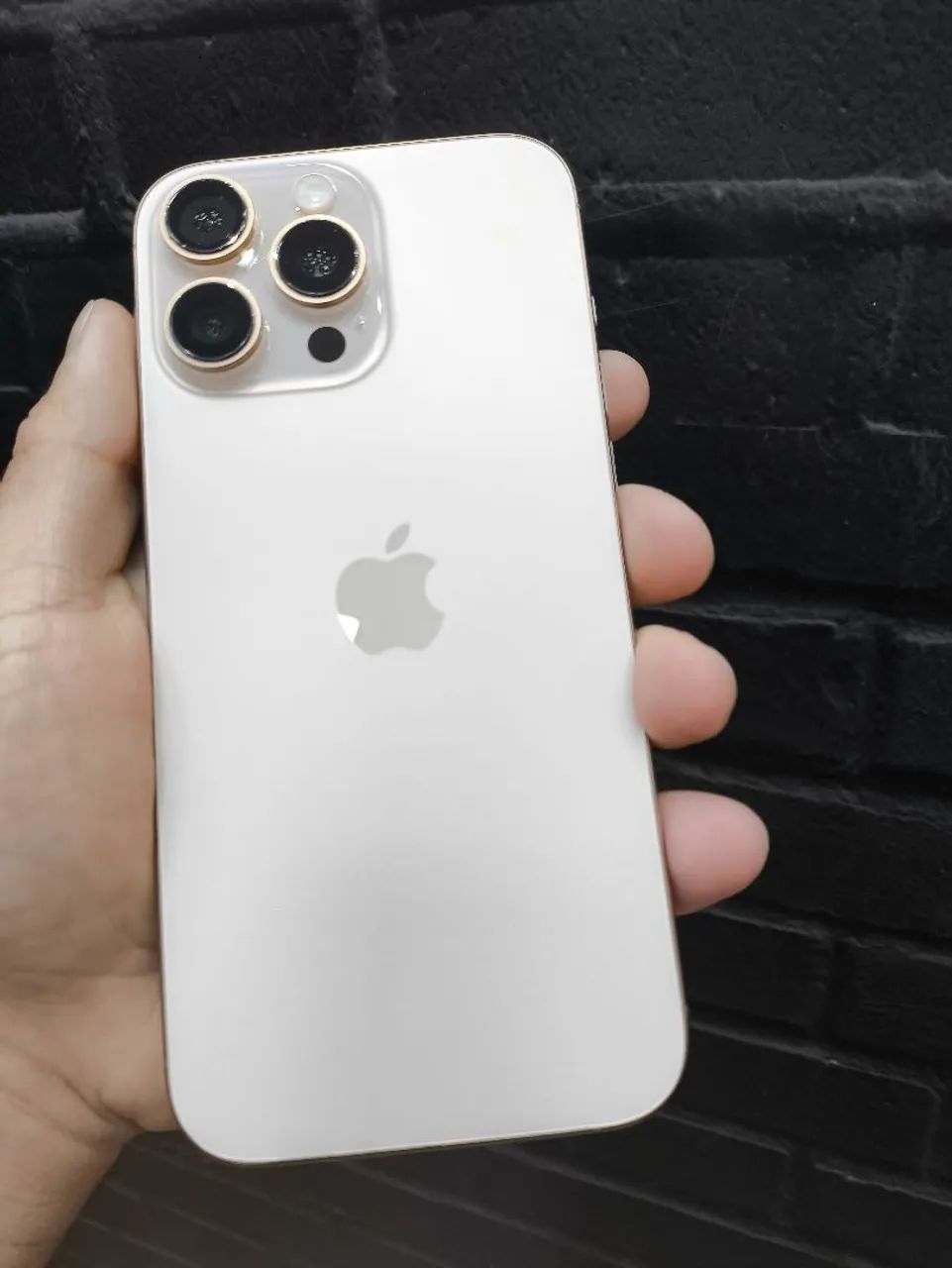 iPhone 16 pro max semi novo - Foto 2