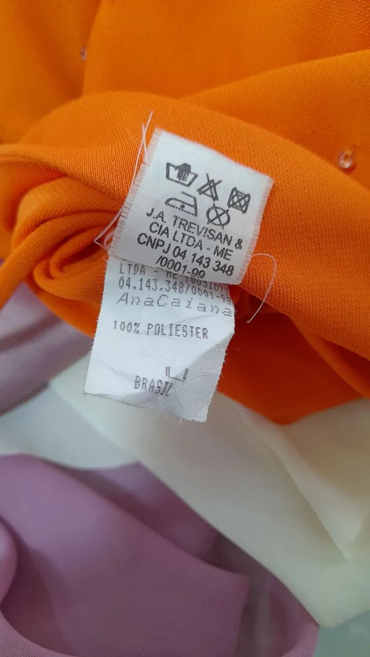 Vestidos T. U e T. M estado d novo. R$50,00 cada - Foto 5