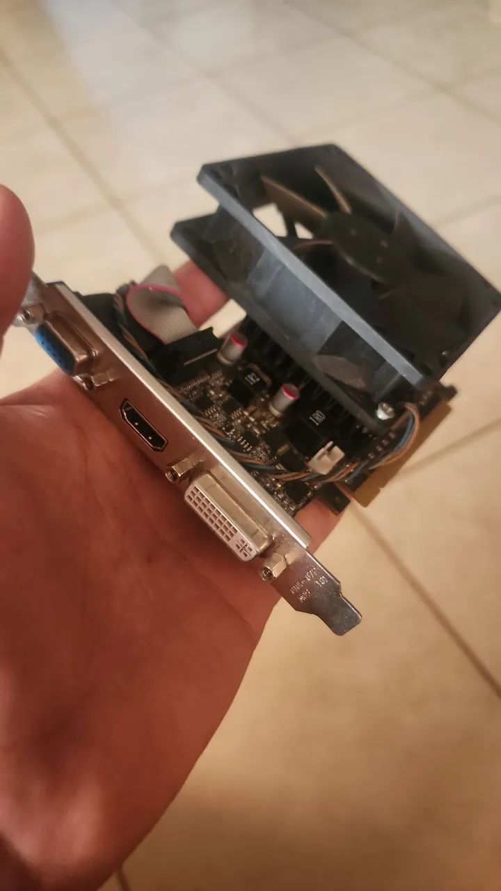 placa de video NVIDIA GeForce 8400GS