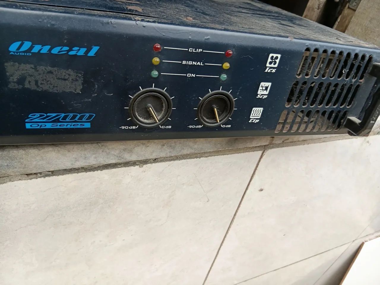 Amplificador oneal 2700 - Foto 2