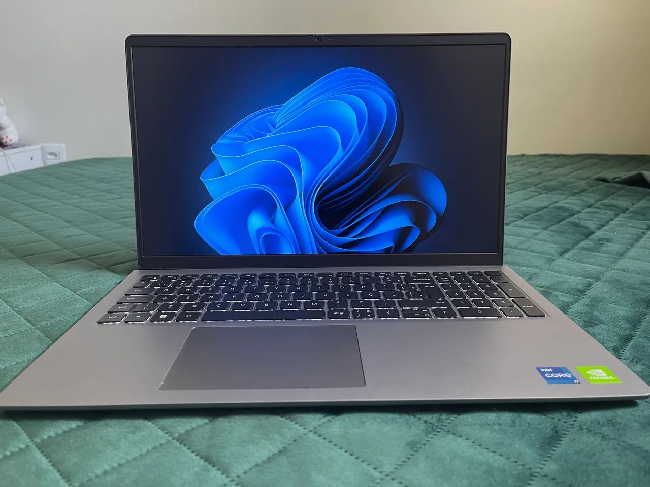 Notebook Dell Vostro 3520 - Foto 2