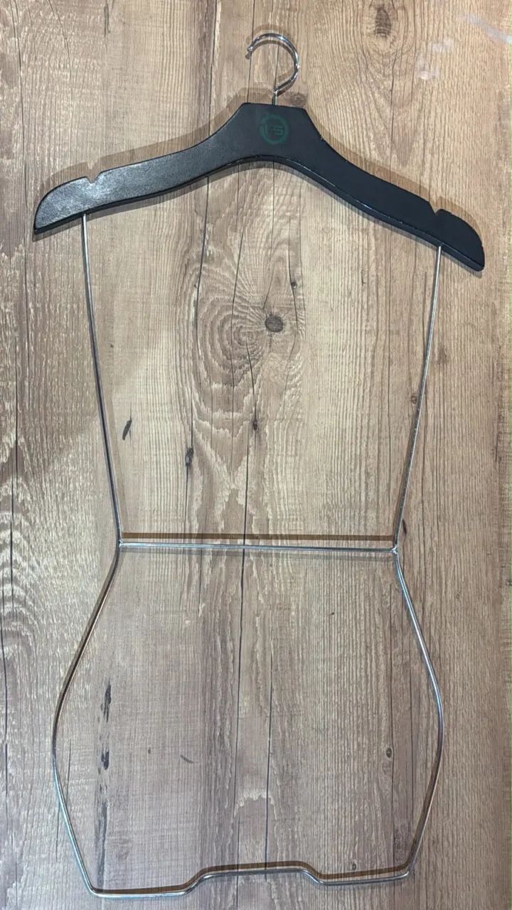 Cabides para loja 