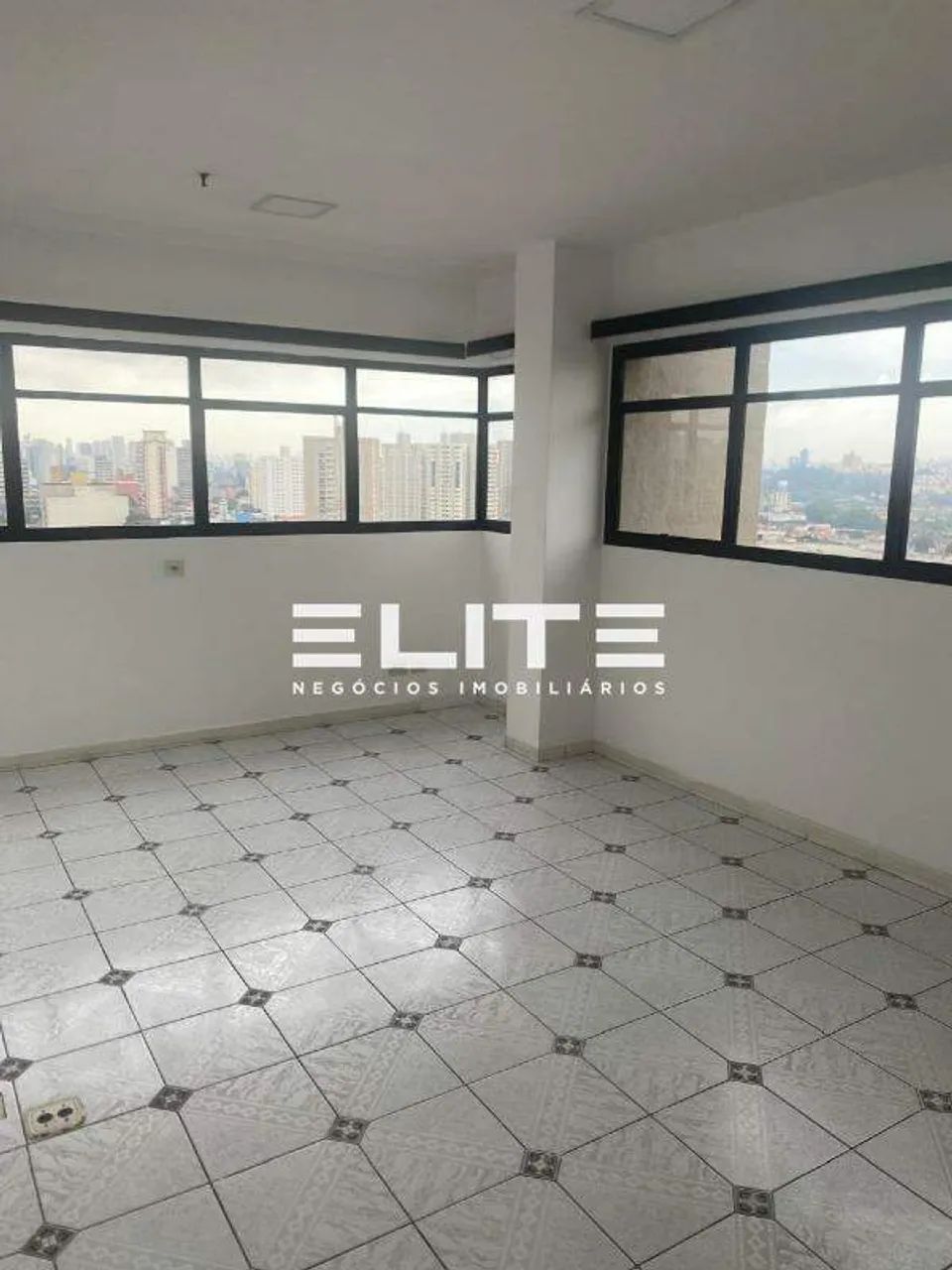 Sala Comercial à venda com 84m² e 3 salas - Centro Santo André