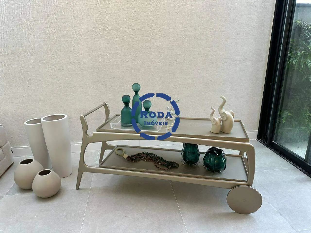 Casa de luxo, com 6 Suítes e 4 Vaga de Garagem! - Foto 3