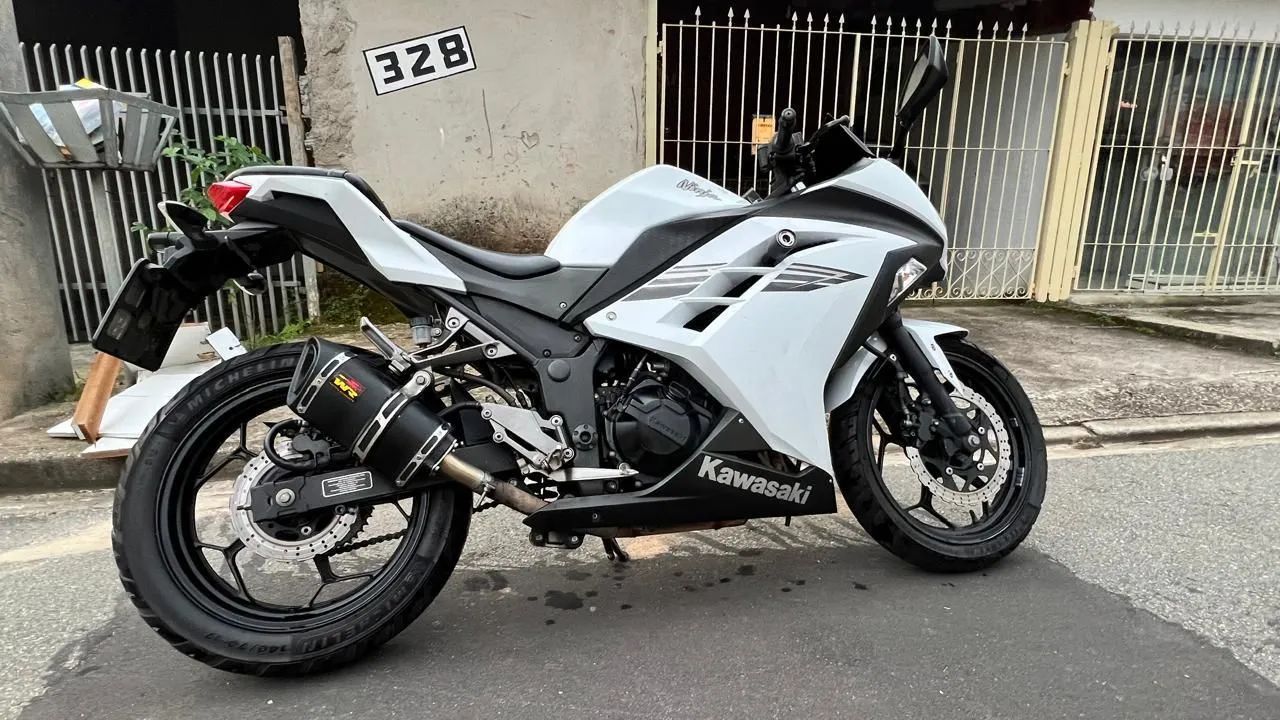 KAWASAKI NINJA 300 - Foto 2