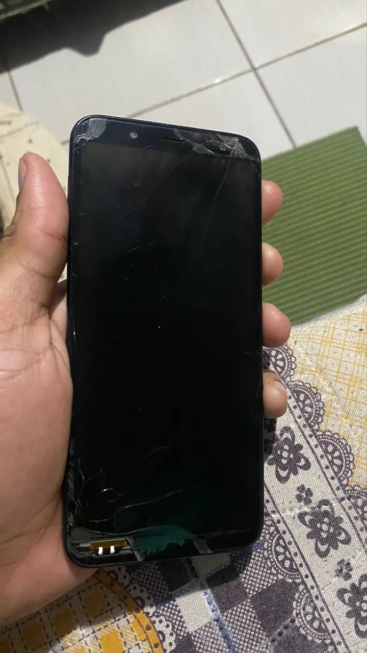 Samsung j6 - Foto 3