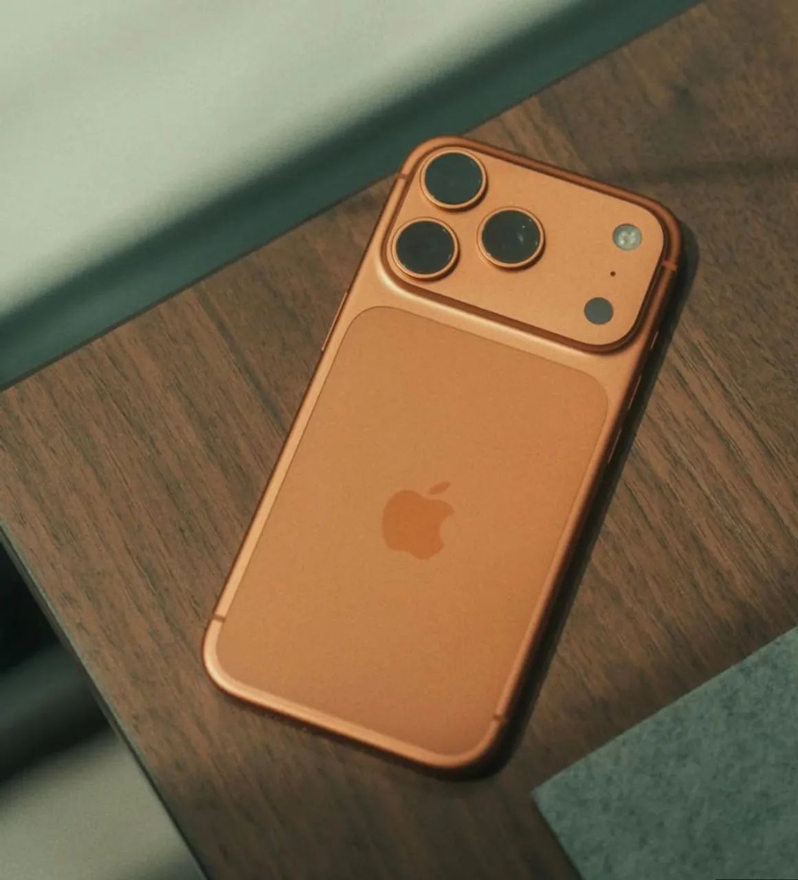 iPhone 17 Pro 256GB | E-Sim - Laranja * Loja física com garantia