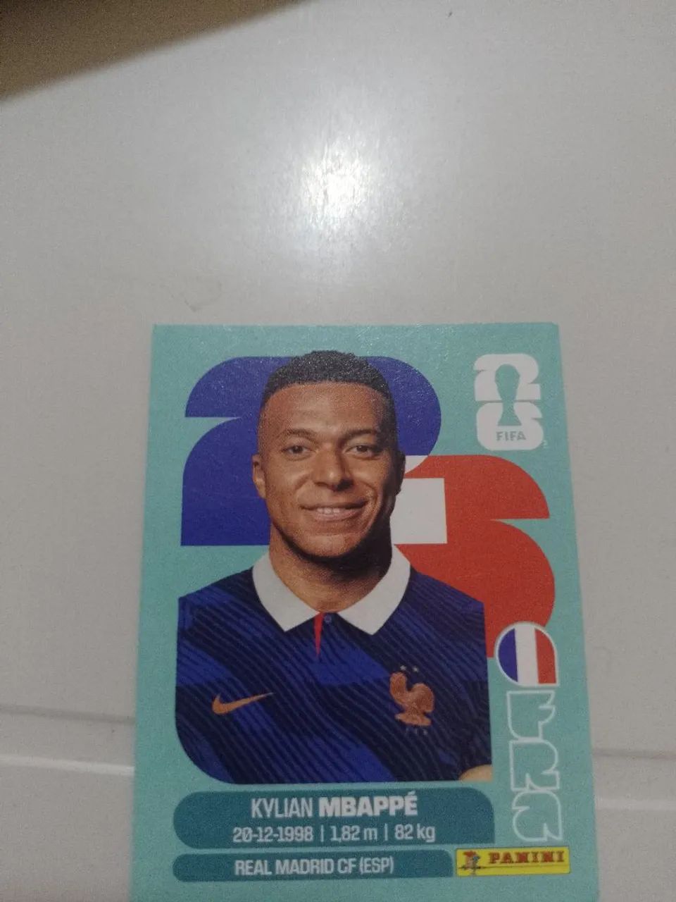 Kylian MBAPPÉ E LAMINE YAMAL figurinha  - Foto 2