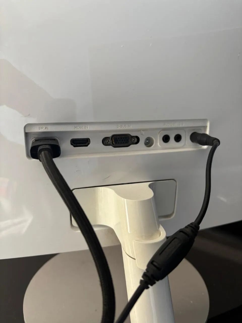 2 monitores samsung 27 polegadas ,curvo R$ 300,oo os dois - Foto 4