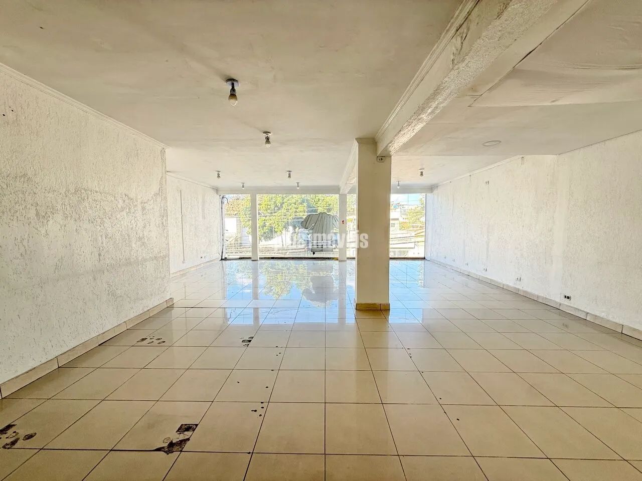 SOBRADO COMERCIAL NA RUA DAVID EID