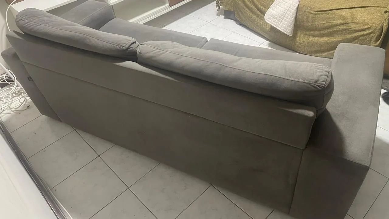 Sofá três lugares usado - Foto 2