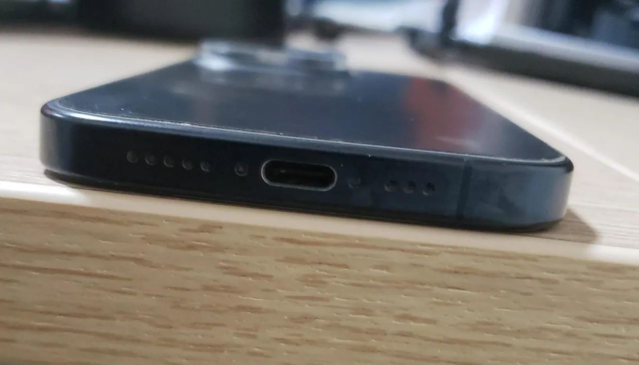 iPhone 15 pro - Foto 2
