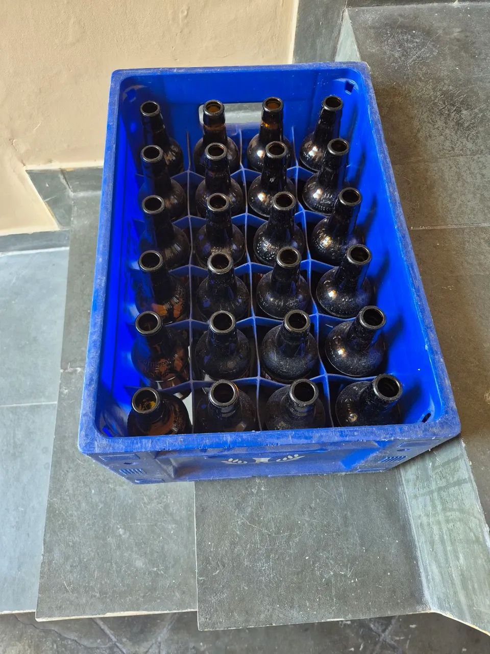 Caixas de cascos de cerveja  - Foto 3