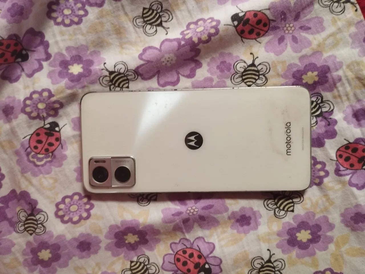 Vendo um celular e22