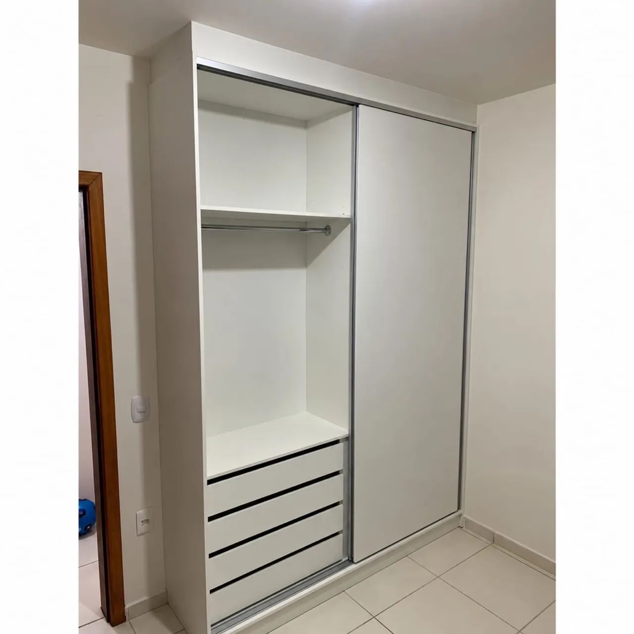 Roupeiro com duas Portas de correr em 100%MDF - Foto 2