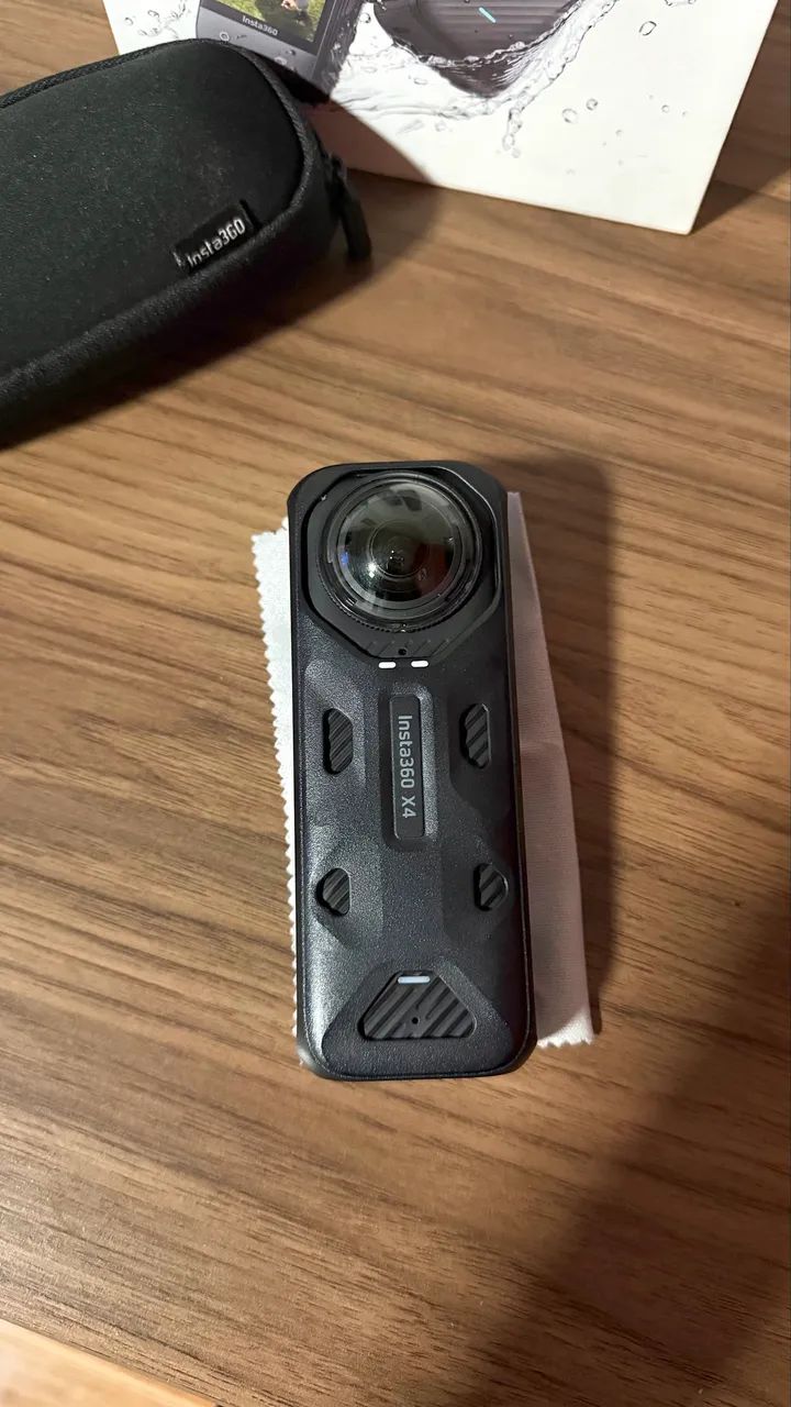 Insta 360 X4 - Foto 3