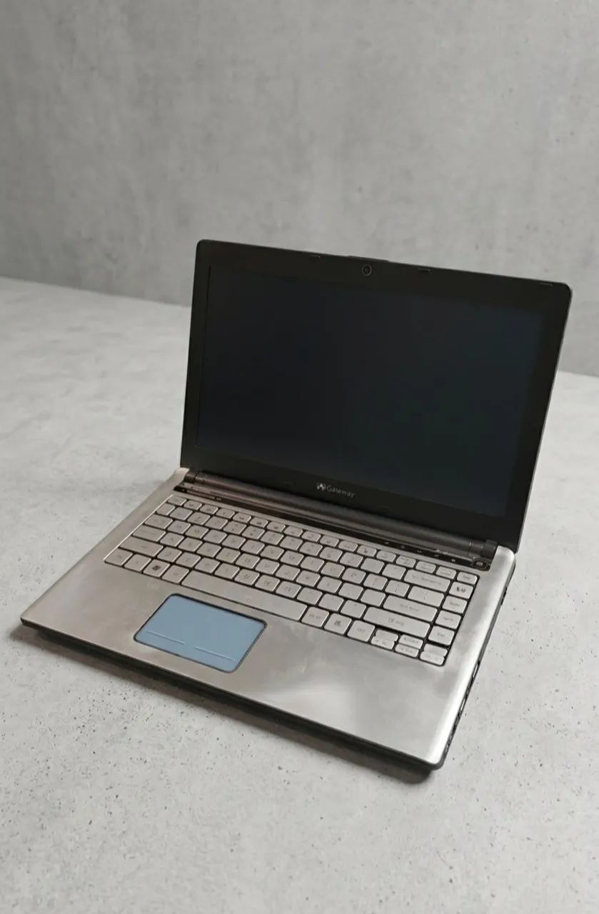 Notebook Gataway / Acer Intel Core i3 - 14" | 4 GB de RAM | 500GB