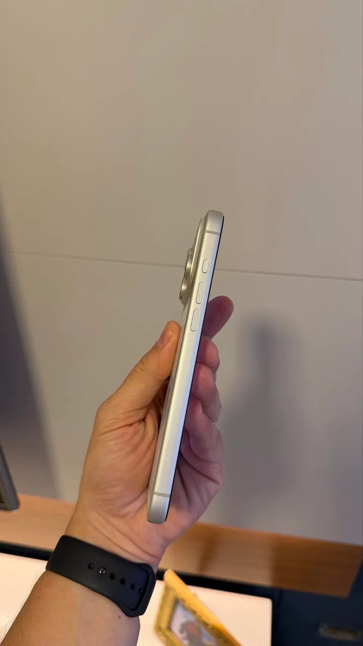 iPhone 17 Pro Max Silver 256GB, Seminovo Garantia Apple até Abril