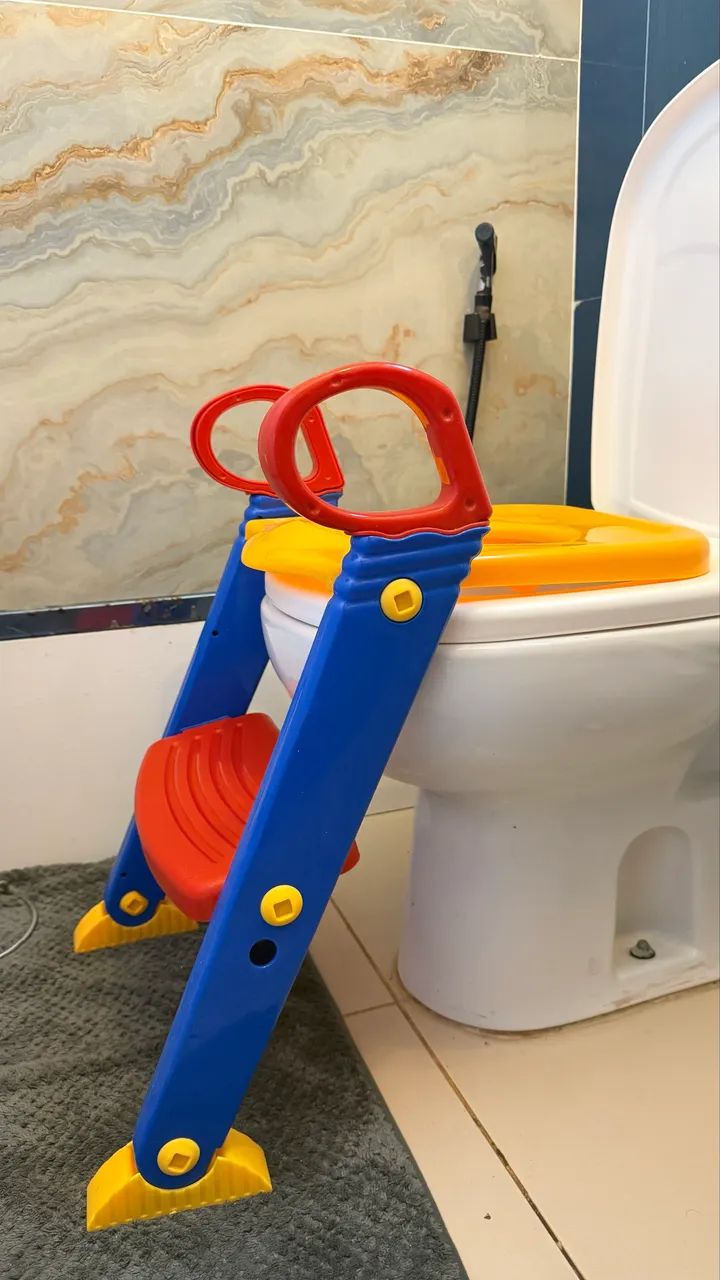 Assento Infantil Redutor com Escada Para Vaso Sanitário - Foto 2