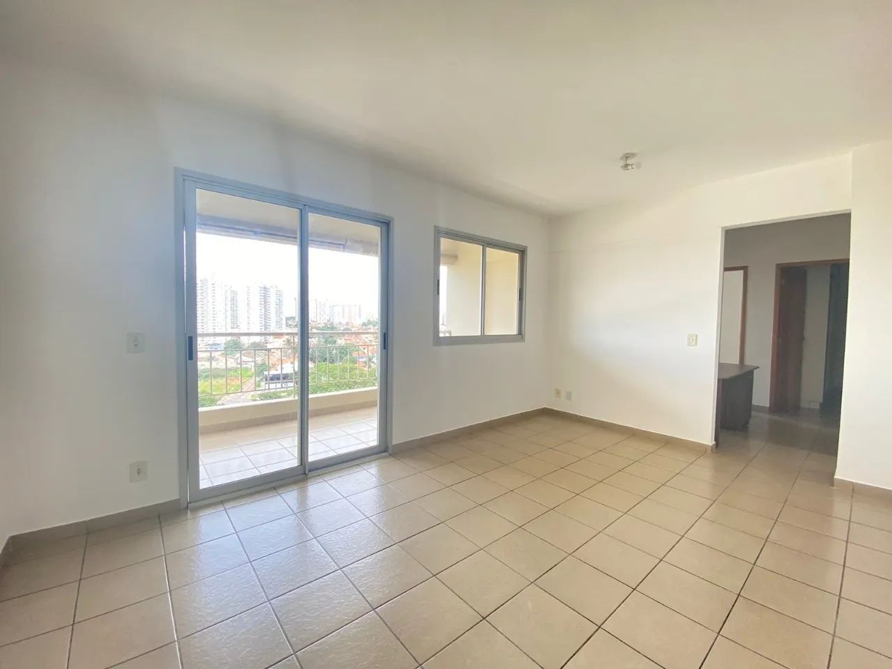 Apartamento 03 Quartos Suíte Sacada 77,37m² Condomínio Ambient Park Residencial Celina Par - Foto 2