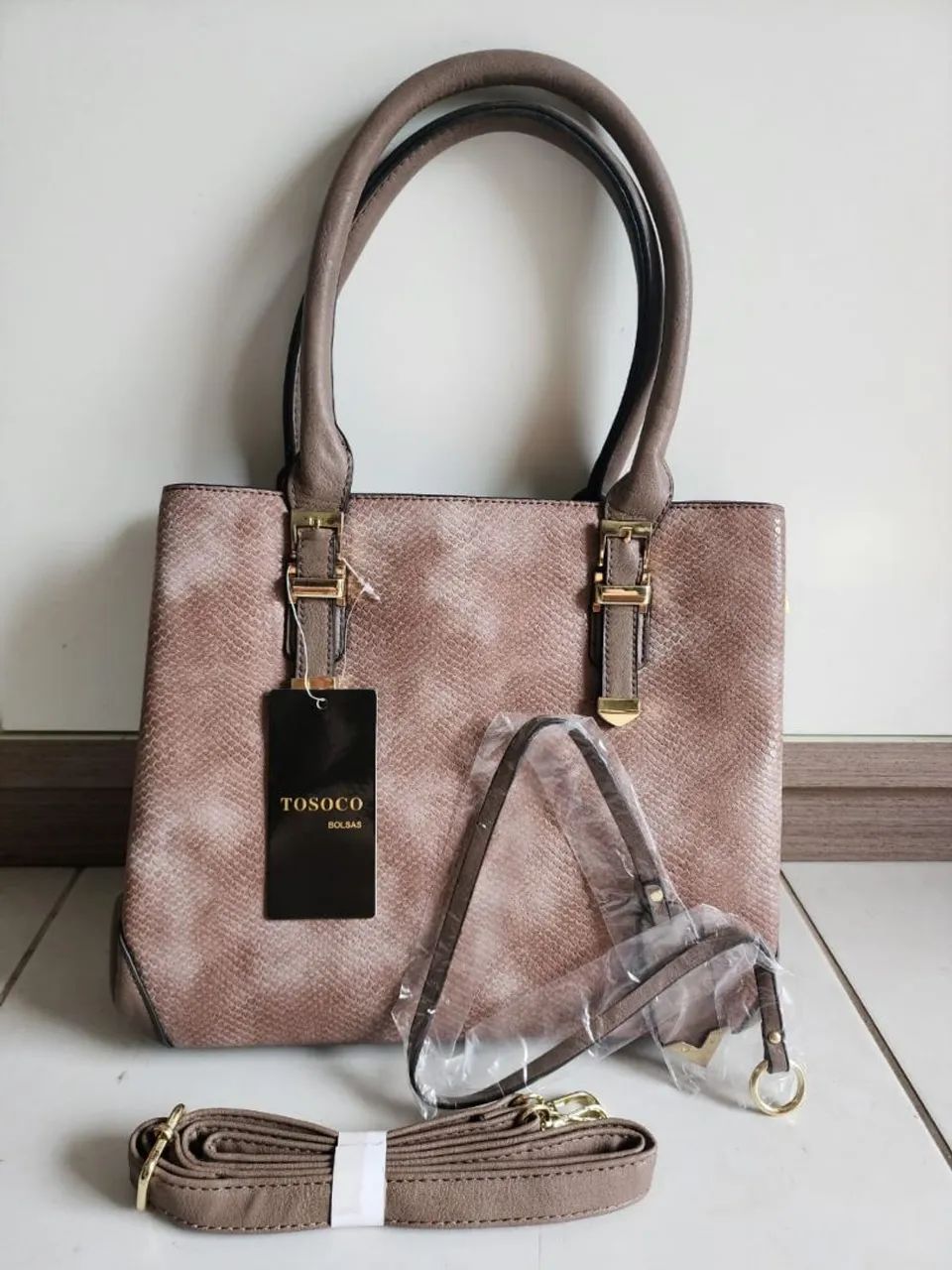 Bolsa de couro marrom da marca TOSOCO