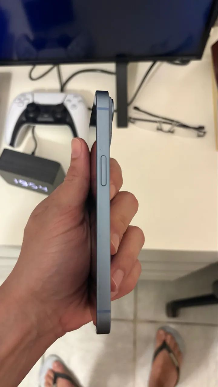 Iphone 14 512gb com menos de um ano - Foto 3