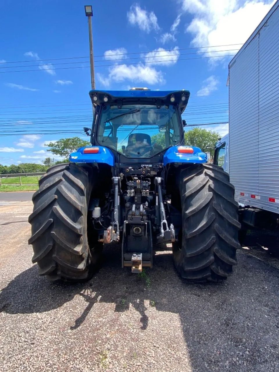  Vende-se Trator de Pneu New Holland T7 260 ano: 2021 - Foto 5