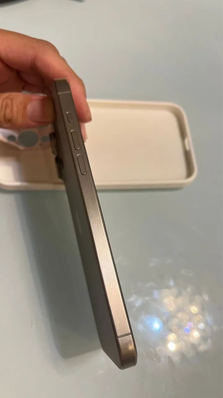 Celular iPhone 15 pro max 256gb - Foto 3