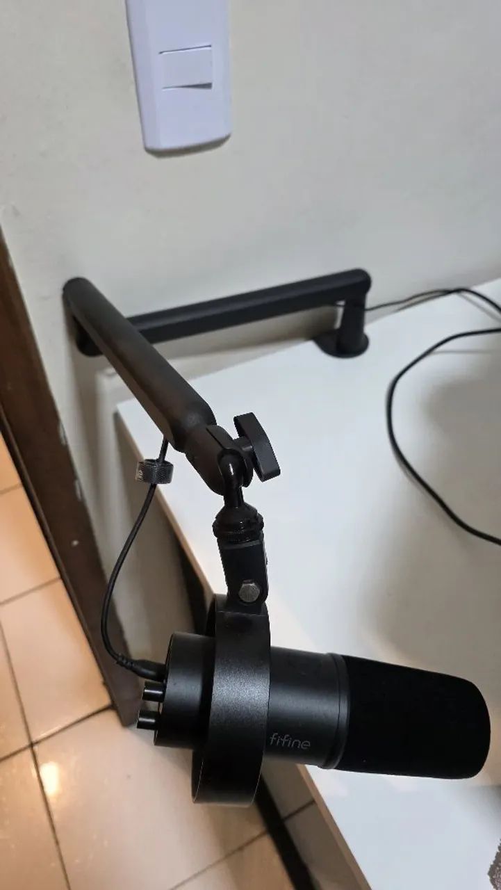 Braço articulado pre microfone BM88