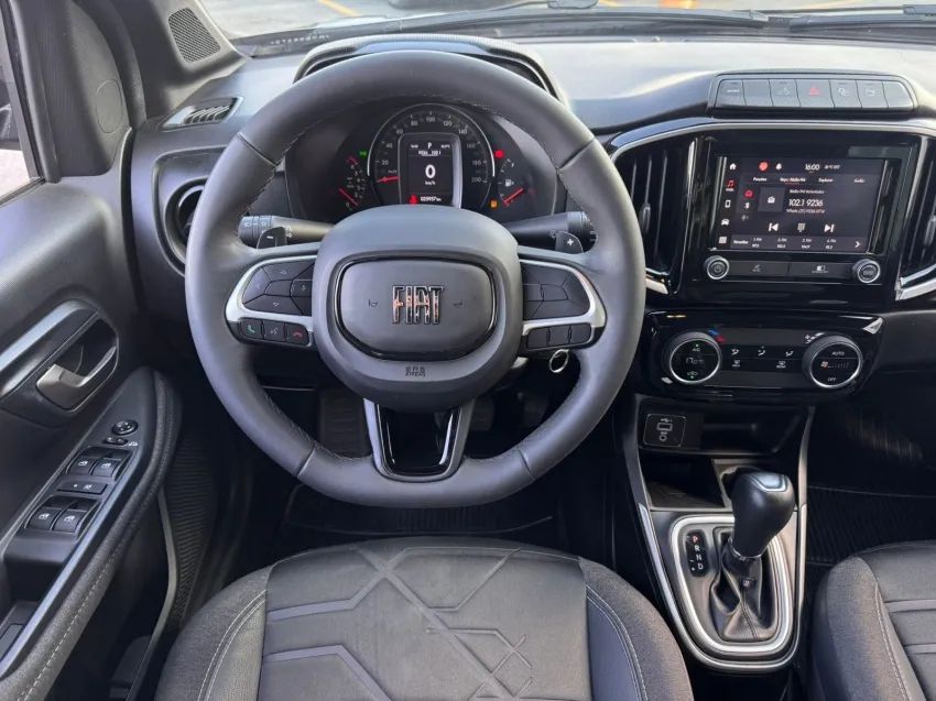 Fiat Strada Volcano 1.3 Flex 8V CD Aut. 2024 - Foto 4