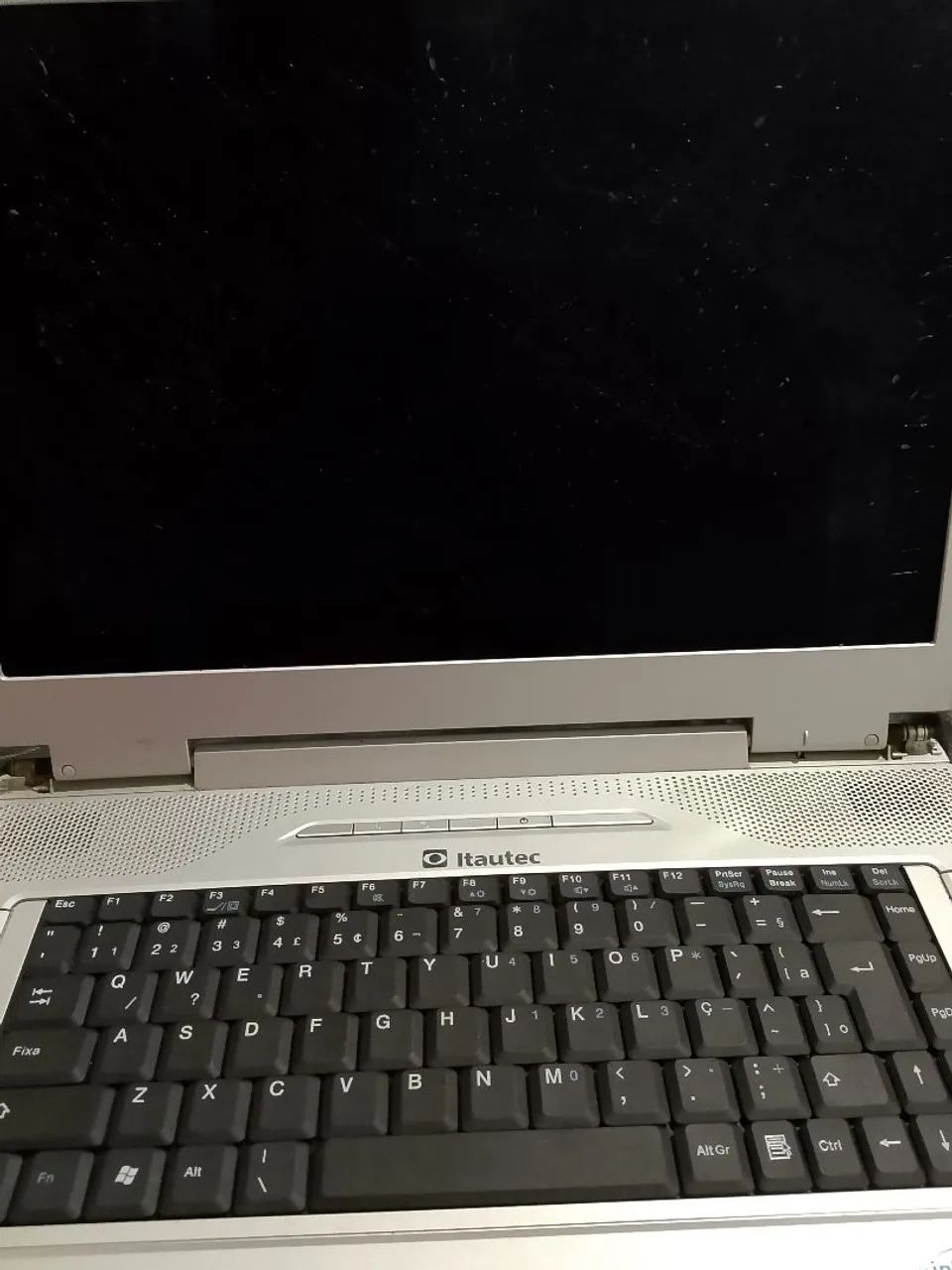 Notebook Itautec Pentium com defeito, para retirar peças. - Foto 2