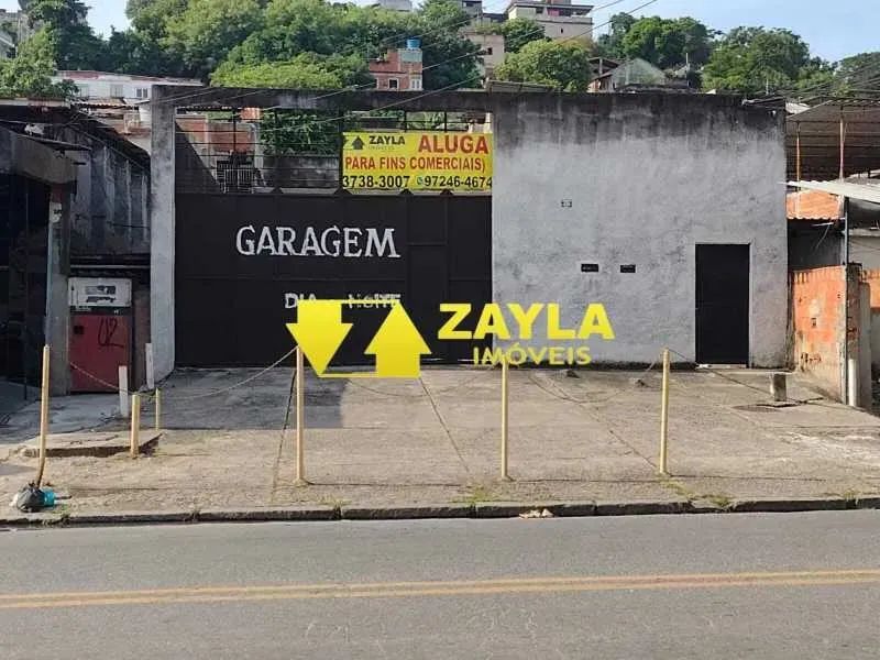 Galpão com 2 casas á venda em Braz de Pina Rj