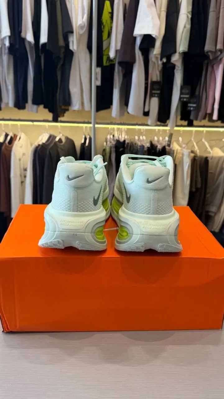 Nike Vomero Premium Barely Volt - Foto 4