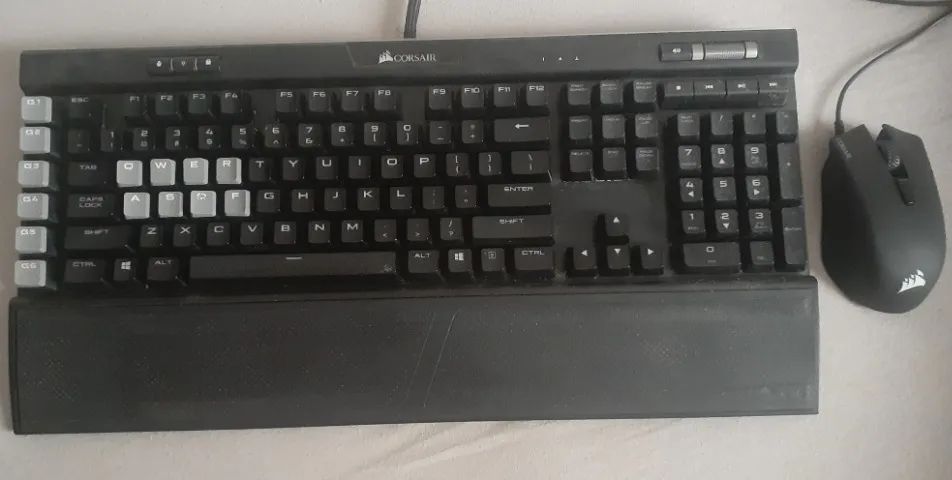 MOUSE CORSAIR PRO + TECLADO K95 - Foto 2