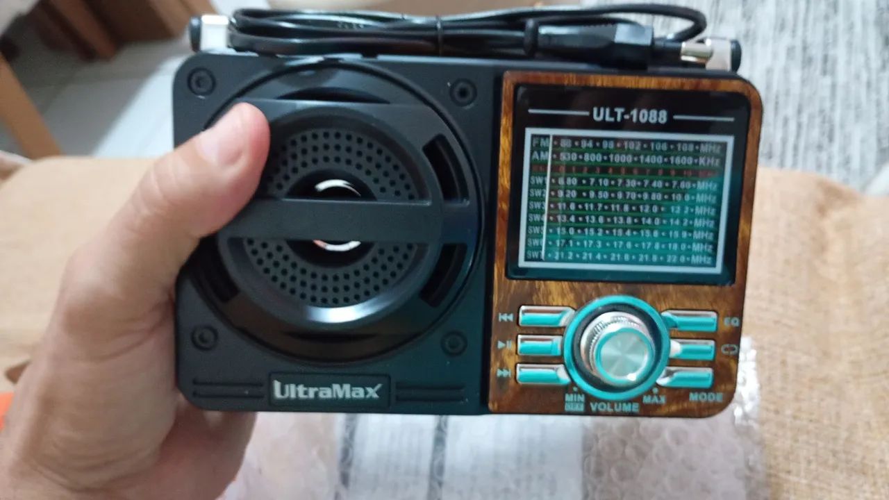 Rádio AM e FM com bluetooth 