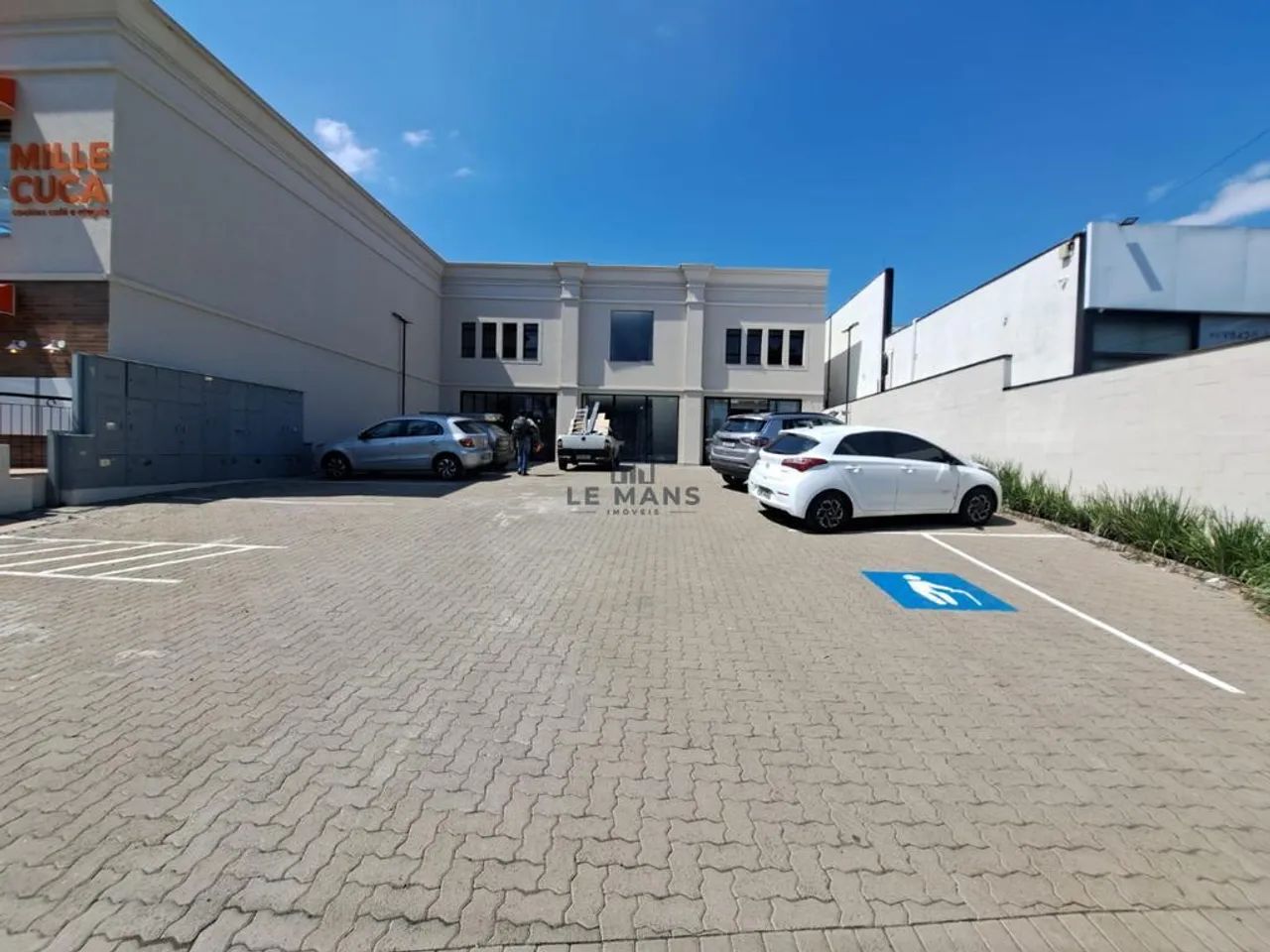Sala comercial para alugar no bairro Terras de Piracicaba em Piracicaba/SP