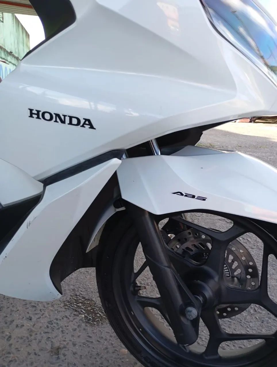 Honda PCX 160 só com 6 mil kms! - Foto 3