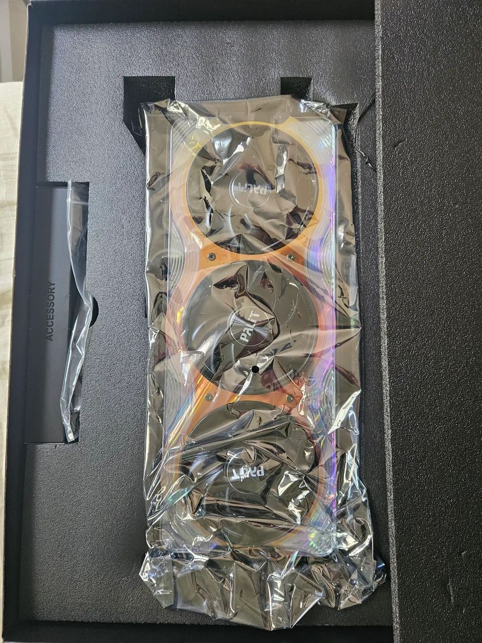 Placa de vídeo Palit Rtx 5080 Gamerock OC - Foto 4